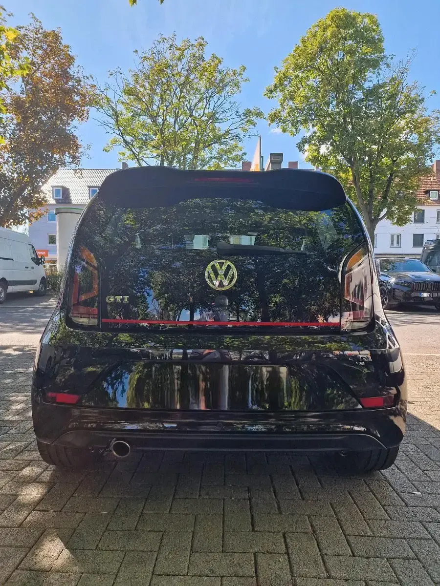 Gebraucht VW up! Edition 116 PS (85 kW) 2018 Schwarz Kleinwagen