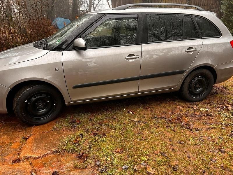 Gebraucht Skoda Fabia 100 PS (73 kW) 2011 Andere farben Kombi