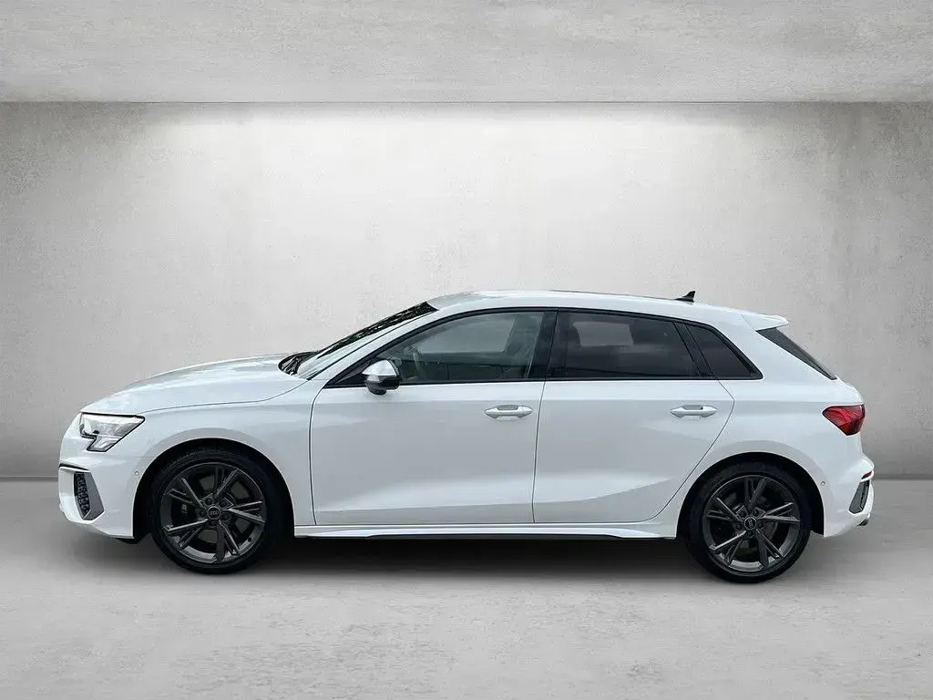 Gebraucht Audi S3 Basis 310 PS (228 kW) 2024 Ibisweiß Limousine