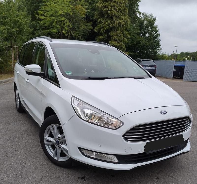 Weiß Gebraucht 2019 Ford Galaxy Business Edition Van / Kleinbus | 19.990 € (Etwas zu teuer) - Bild 1/4
