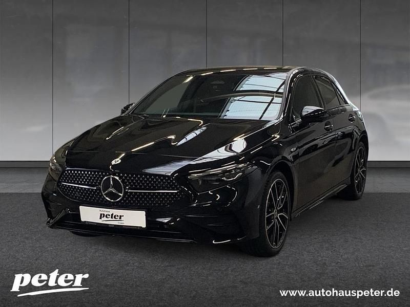 Gebraucht Mercedes A250 Night 218 PS (160 kW) 2025 Schwarz Limousine