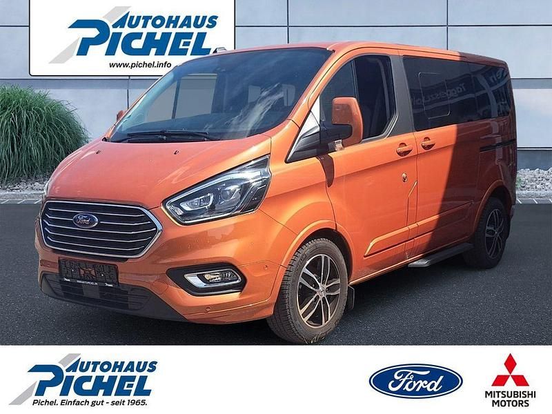 Hokkaidoorange metallic Gebraucht 2023 Ford Tourneo Titanium Van / Kleinbus | 43.890 € (Etwas zu teuer) - Bild 1/4