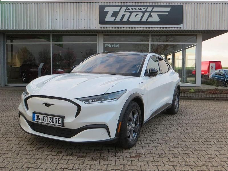 Weiß Gebraucht 2024 Ford Mustang Mach-E SUV | 33.900 € (Superpreis) - Bild 1/4