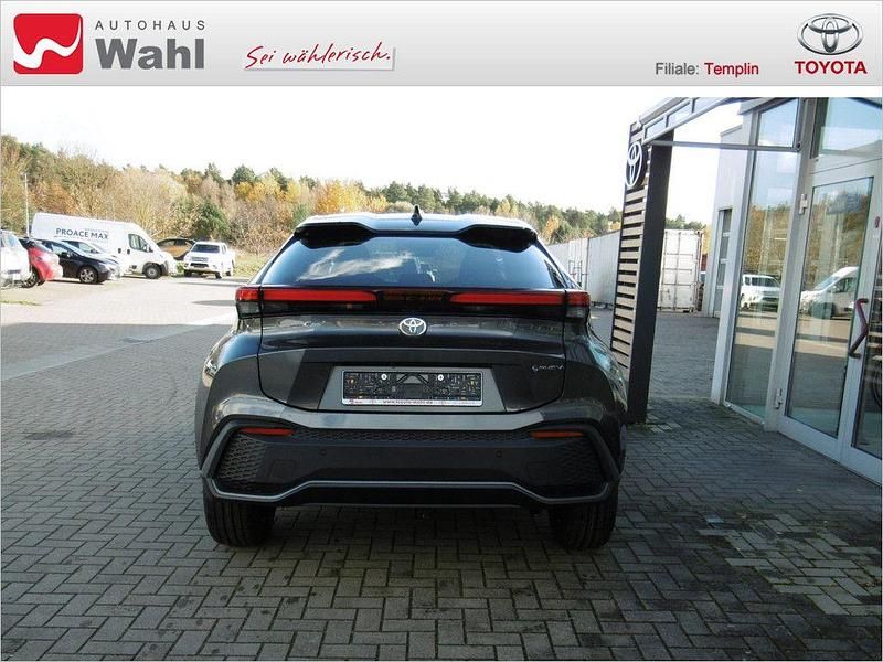 Neu Toyota C-HR 223 PS (164 kW) 2025 Grau SUV