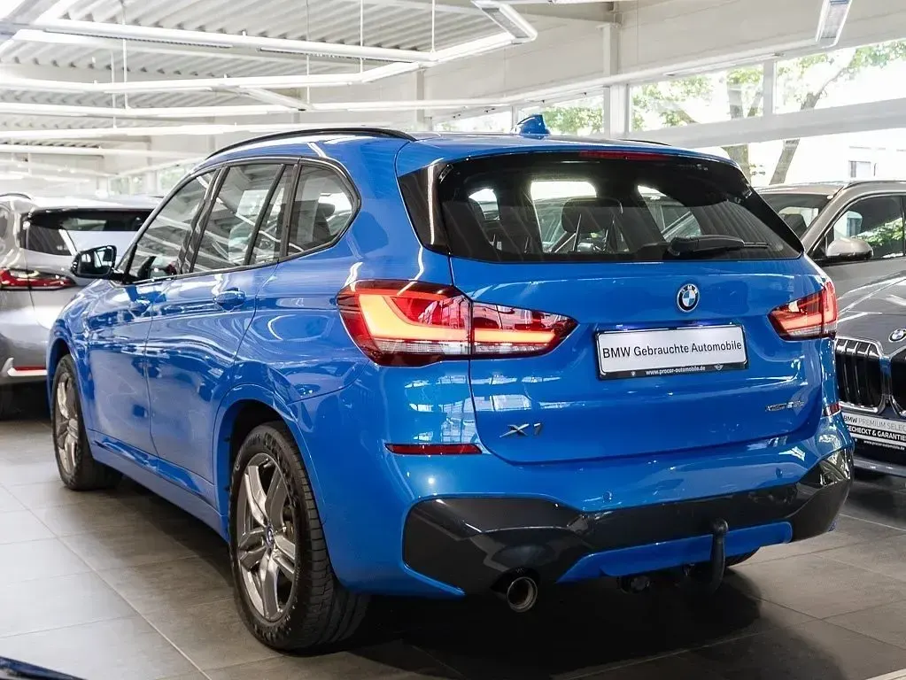 Gebraucht BMW X1 M Sport 125 PS (91 kW) 2022 Blau SUV