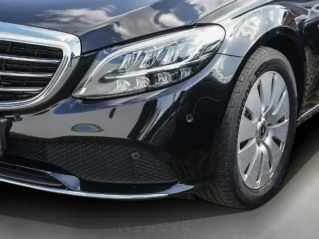 Gebraucht Mercedes C300e Business 320 PS (235 kW) 2021 Schwarz Limousine