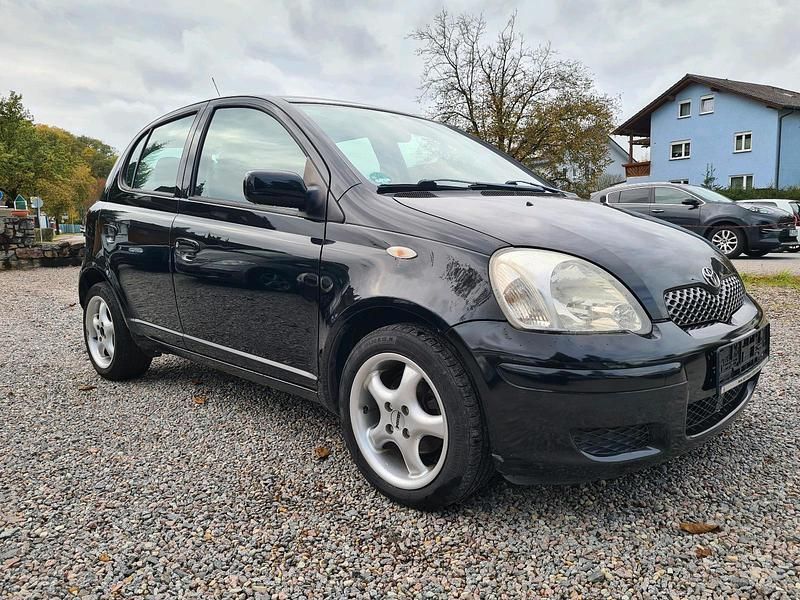 Schwarz Gebraucht 2005 Toyota Yaris Kleinwagen | 2.800 € (Etwas zu teuer) - Bild 1/4