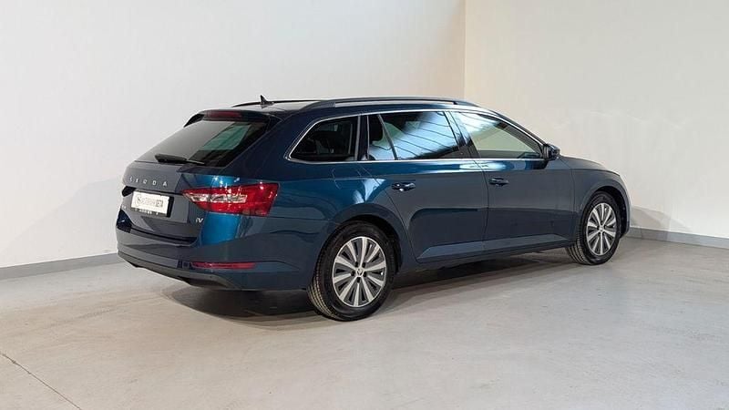Gebraucht Skoda Superb Ambition 218 PS (160 kW) 2022 Blau Kombi