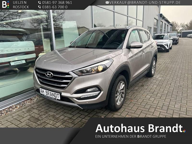 Weiß Gebraucht 2015 Hyundai Tucson Intro Edition SUV | 13.490 € (Fairer Preis) - Bild 1/4