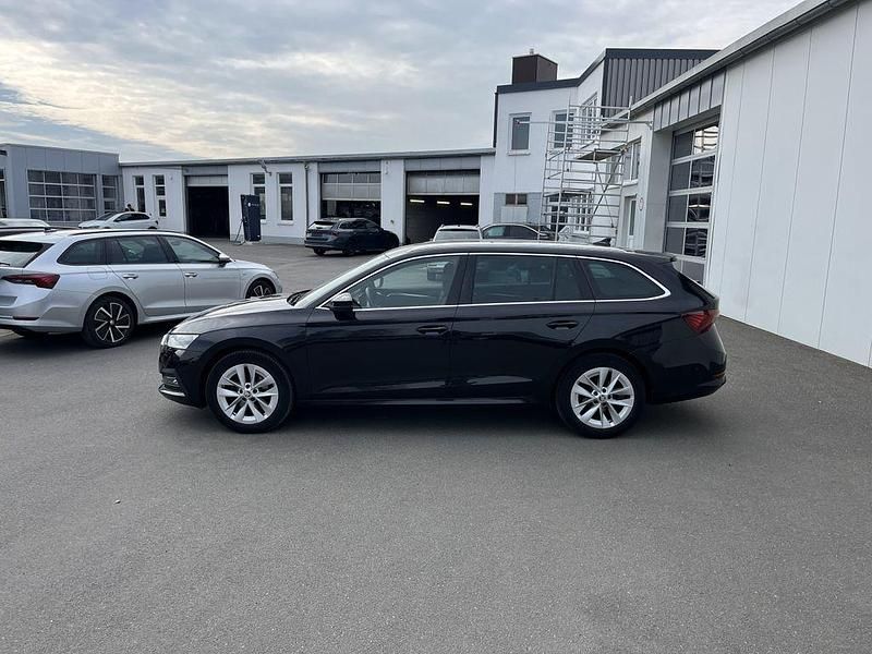 Gebraucht Skoda Octavia Style 116 PS (85 kW) 2022 Schwarz Kombi