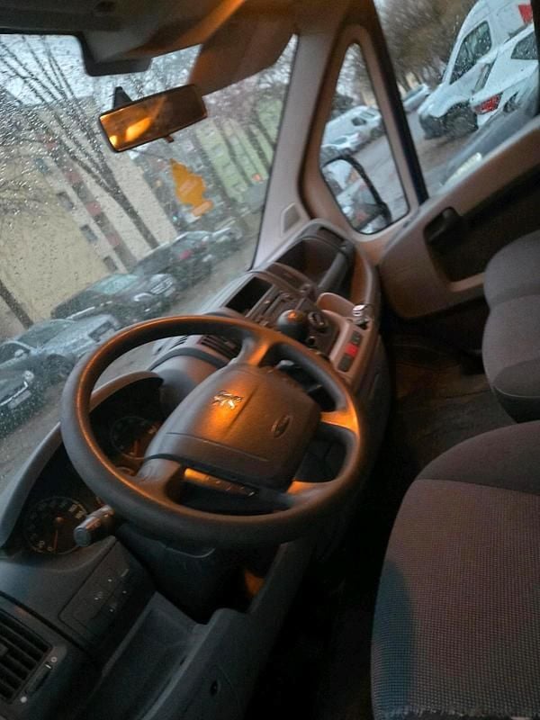 Gebraucht Peugeot Boxer 130 PS (95 kW) 2007 Blau Van