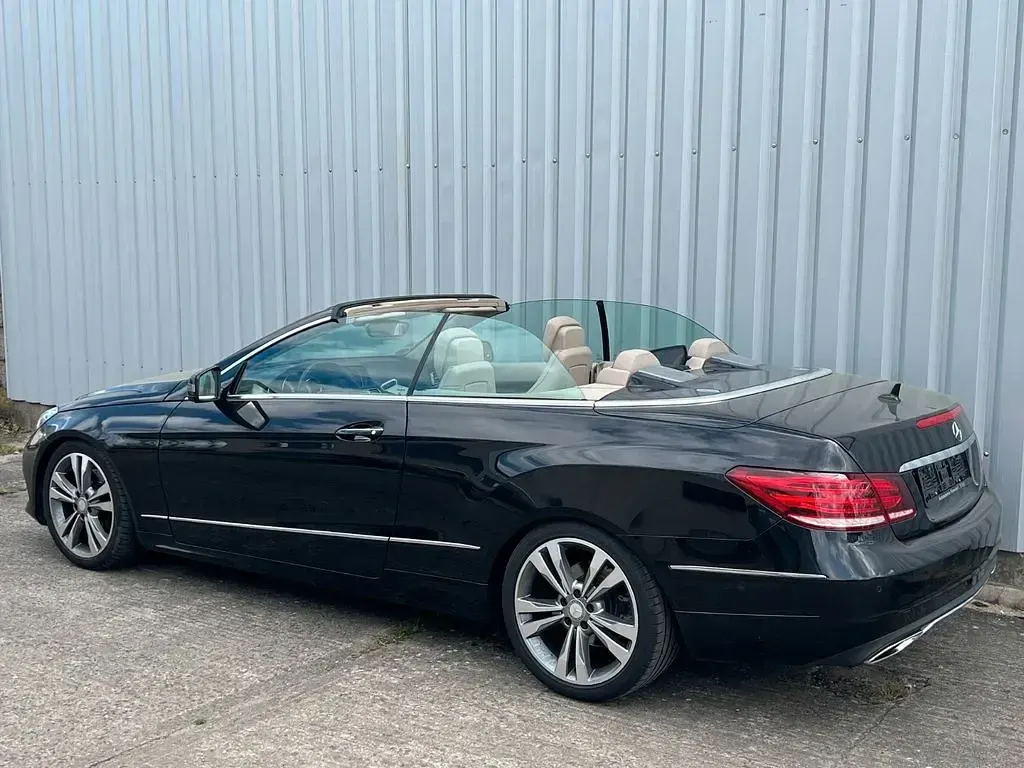 Usata Mercedes E250 204 CV (150 kW) 2014 Nero Cabrio