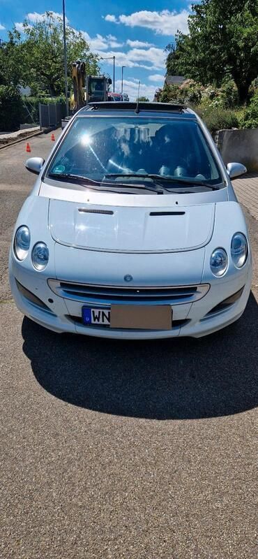 Weiß Gebraucht 2004 Smart ForFour Kleinwagen | 3.500 € (Teuer) - Bild 1/4