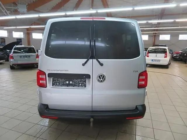Second-hand VW T6 150 CP (110 kW) 2017 Argintiu Van