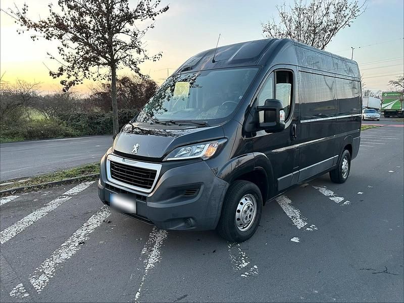 Gebraucht Peugeot Boxer 130 PS (95 kW) 2017 Schwarz Van