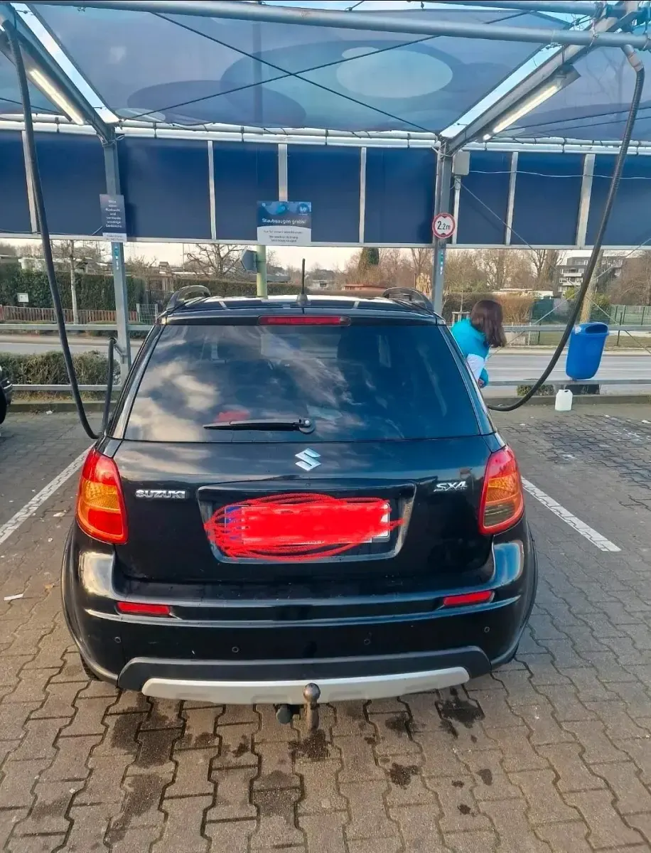 Gebraucht Suzuki SX4 120 PS (88 kW) 2010 Schwarz SUV
