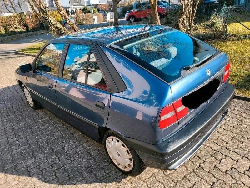 Gebraucht Lancia Delta 75 PS (55 kW) 1993 Blau Kleinwagen