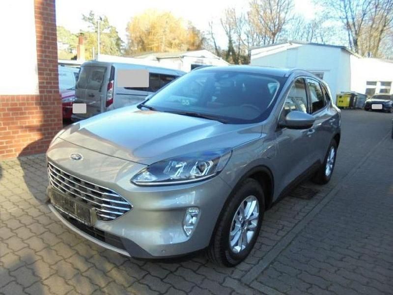 Gebraucht Ford Kuga Titanium 152 PS (111 kW) 2022 Silber SUV