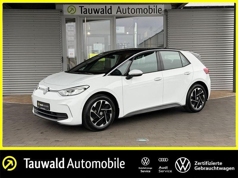 Weiß Gebraucht 2024 VW ID.3 Pro Kleinwagen | 31.230 € (Guter Preis) - Bild 1/4