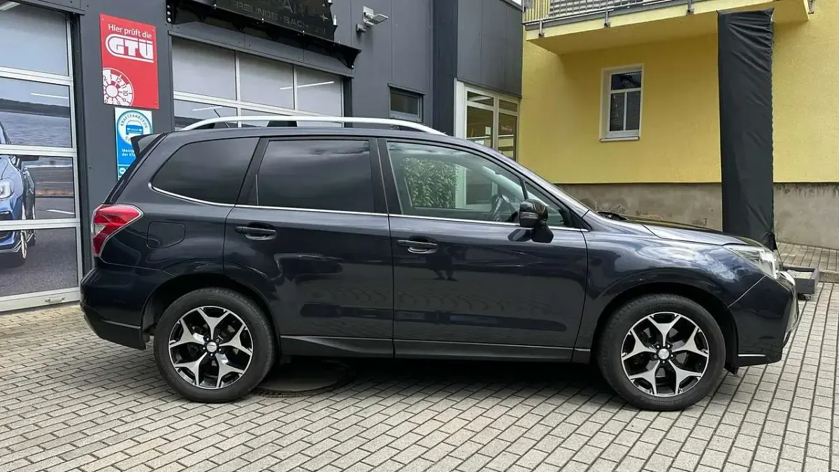Gebraucht Subaru Forester Platinum 241 PS (177 kW) 2014 Dark gray SUV