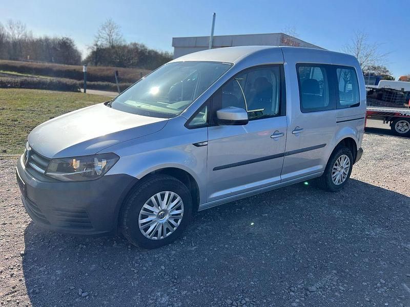 Gebraucht VW Caddy Trendline 102 PS (75 kW) 2020 Silber Van / Kleinbus
