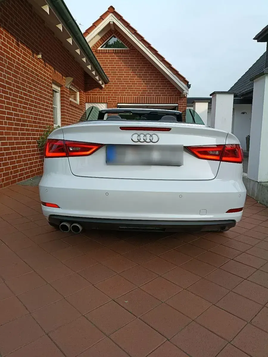 Gebraucht Audi A3 Cabriolet Ambiente 179 PS (131 kW) 2015 Weiß Cabrio