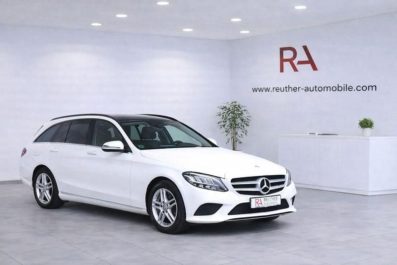 Gebraucht Mercedes C220 194 PS (142 kW) 2020 Weiß Limousine