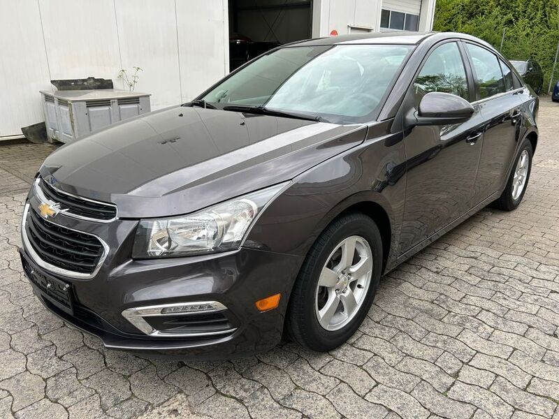 Grau Gebraucht 2015 Chevrolet Cruze LTZ Kleinwagen | 4.999 € (Fairer Preis) - Bild 1/4