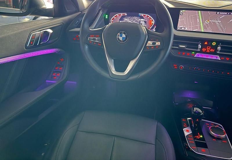 Gebraucht BMW 120 Luxury Line 190 PS (139 kW) 2022 Grau Kleinwagen