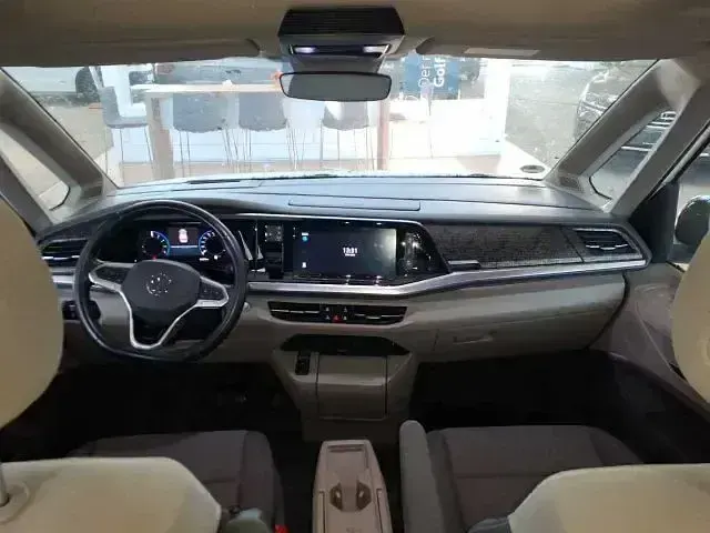 Używany VW Multivan Life 218 KM (160 kW) 2022 Biały Minivan