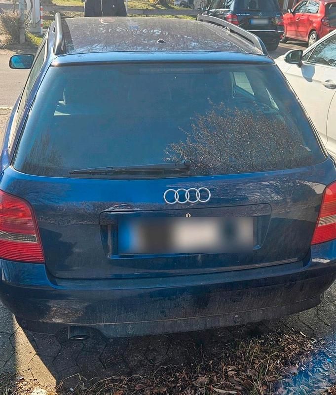 Gebraucht Audi A4 100 PS (73 kW) 2000 Blau Kombi