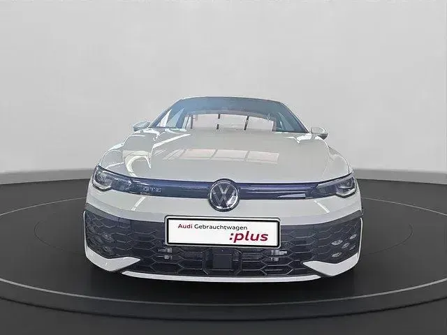 Gebraucht VW Golf VIII GTE 272 PS (200 kW) 2024 Pure white Limousine