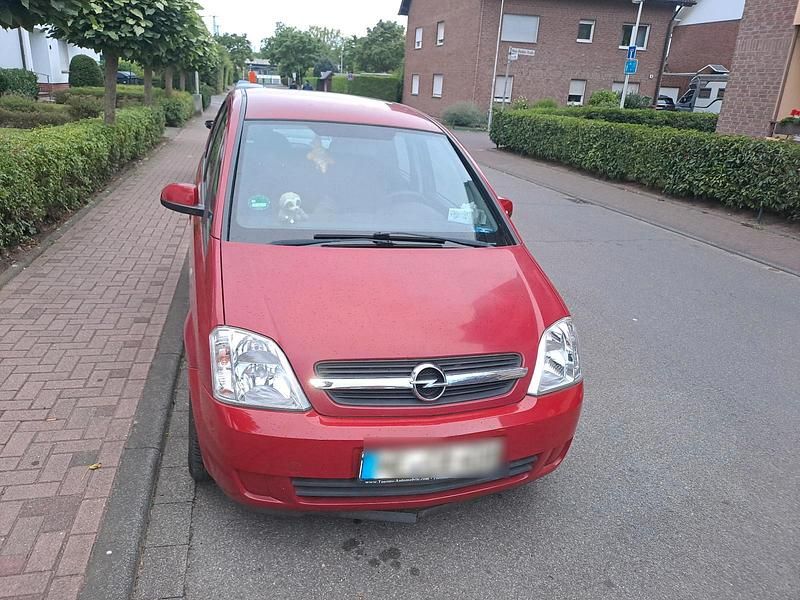 Rot Gebraucht 2005 Opel Meriva Van / Kleinbus | 2.099 € (Guter Preis) - Bild 1/4
