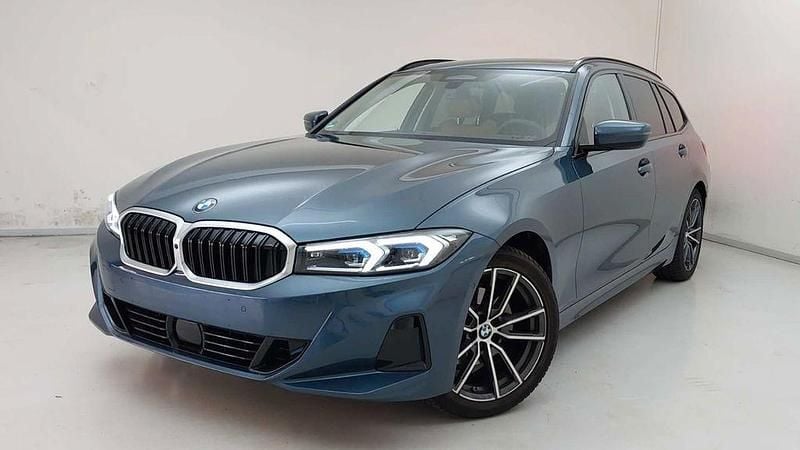 Blau Gebraucht 2024 BMW 320 Performance Limousine | 38.990 € (Guter Preis) - Bild 1/4