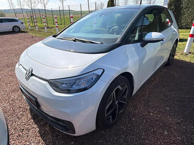Gebraucht VW ID.3 Pro 150 kW (204 PS) 2023 Gletscherweiß metallic Kleinwagen