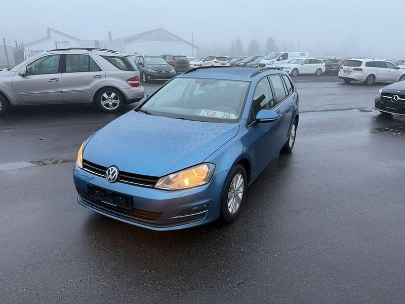 Blau Gebraucht 2014 VW Golf VII Comfortline Kombi | 5.200 € (Guter Preis) - Bild 1/4
