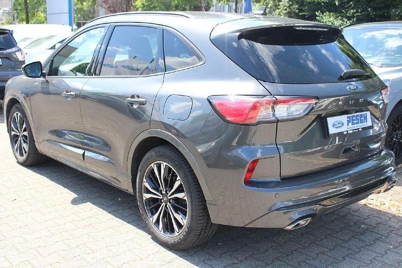 Gebraucht Ford Kuga ST-Line X 190 PS (139 kW) 2023 Grau SUV