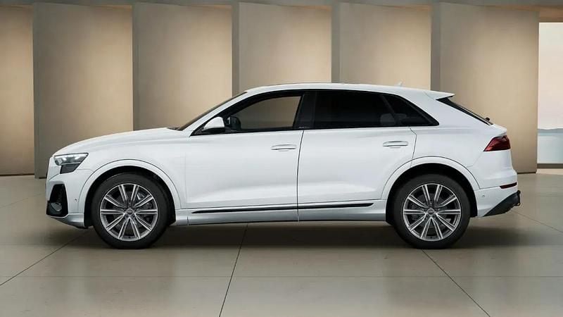 Gebraucht Audi Q8 Performance 286 PS (210 kW) 2025 Gletscherweiß metallic SUV