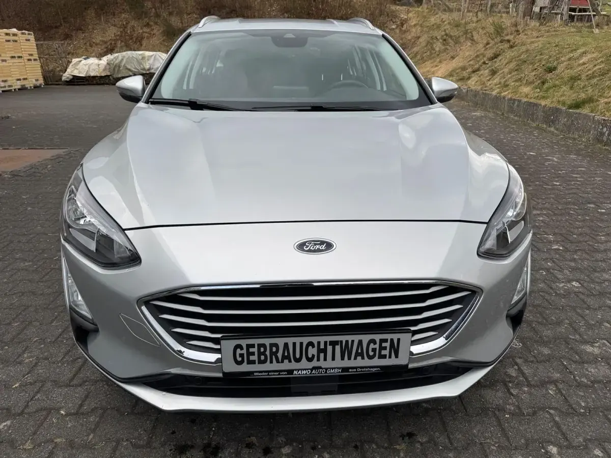 Gebraucht Ford Focus Cool & Connect 120 PS (88 kW) 2021 Silber Kombi