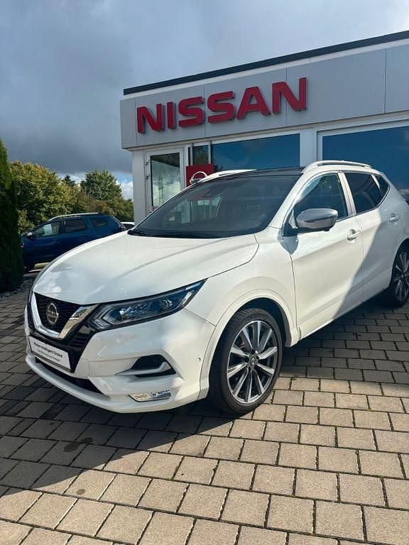 Weiß Gebraucht 2019 Nissan Qashqai Tekna+ SUV | 16.997 € (Guter Preis) - Bild 1/4