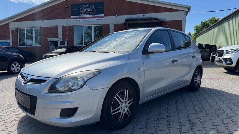 Silber Gebraucht 2009 Hyundai i30 Edition+ Limousine | 3.499 € (Fairer Preis) - Bild 1/4