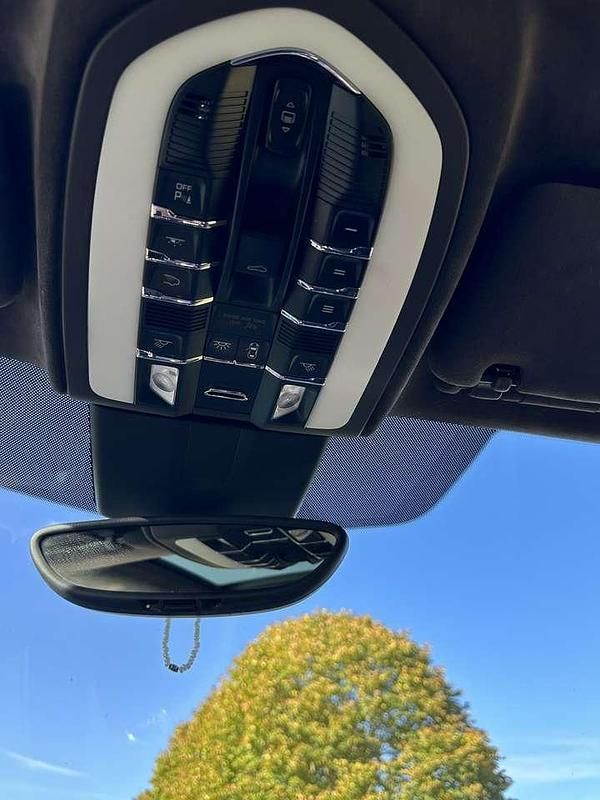 Gebraucht Porsche Cayenne Turbo S 570 PS (419 kW) 2016 SUV