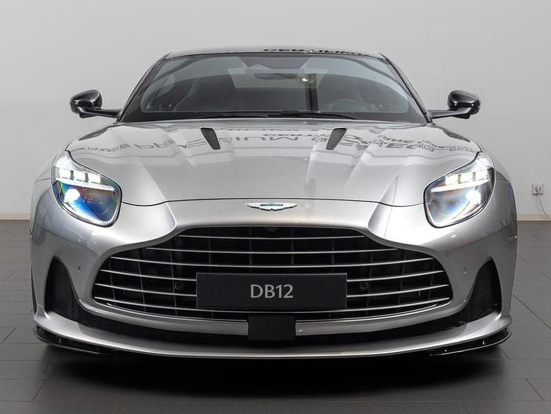 Gebraucht Aston Martin DB12 680 PS (500 kW) 2025 Silber