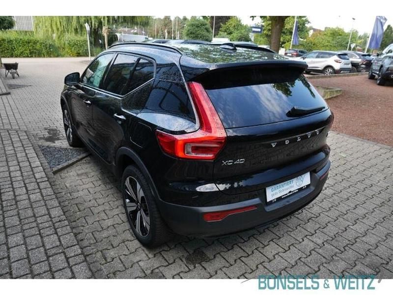 Gebraucht Volvo XC40 Core 169 kW (231 PS) 2022 Black solid (stone) / solid SUV