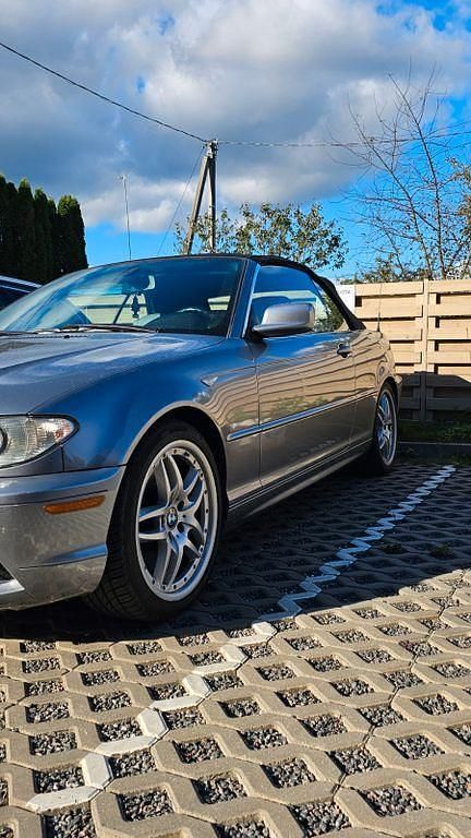 Gebraucht BMW 330 231 PS (169 kW) 2004 Silber Cabrio