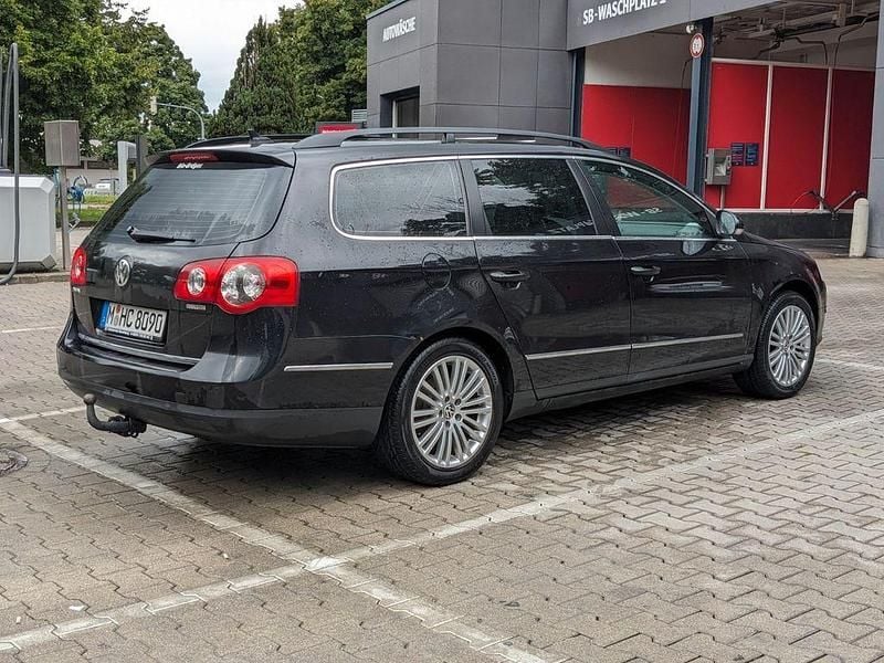 Schwarz Gebraucht 2010 VW Passat Kombi | 800 € (Superpreis) - Bild 1/4