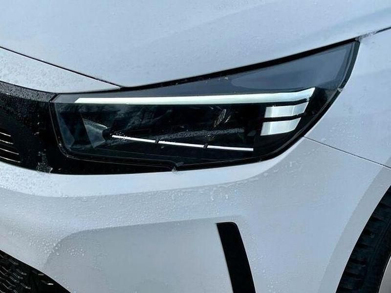 Gebraucht Opel Corsa-e 100 kW (136 PS) 2023 Weiß Kleinwagen