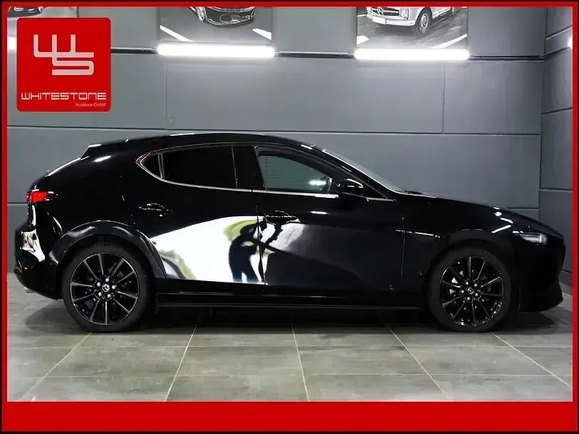 Gebraucht Mazda 3 Selection 179 PS (131 kW) 2020 Jet black (metallic) Limousine