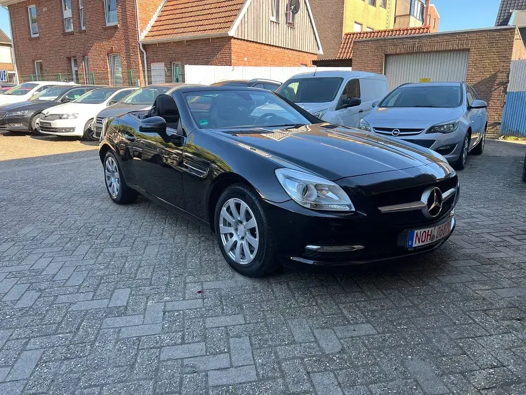 Gebraucht Mercedes SLK200 184 PS (135 kW) 2011 Schwarz Cabrio