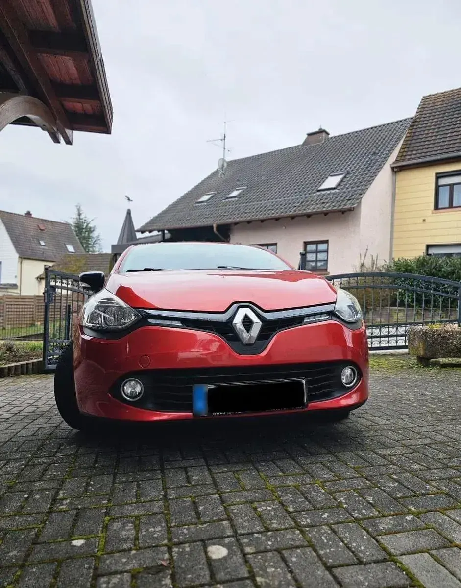 Gebraucht Renault Clio Experience 90 PS (66 kW) 2014 Rot Kleinwagen